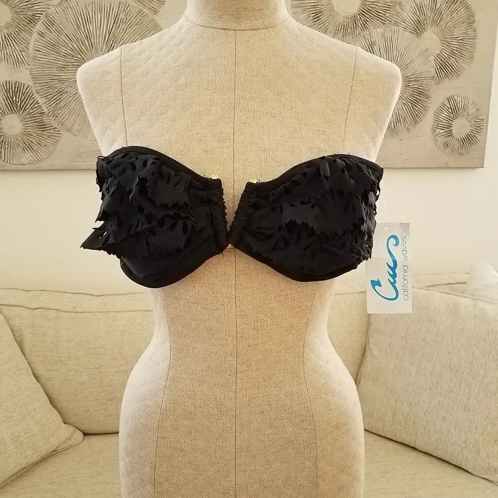 California Waves NWT Laser Cut Bikini sz Large